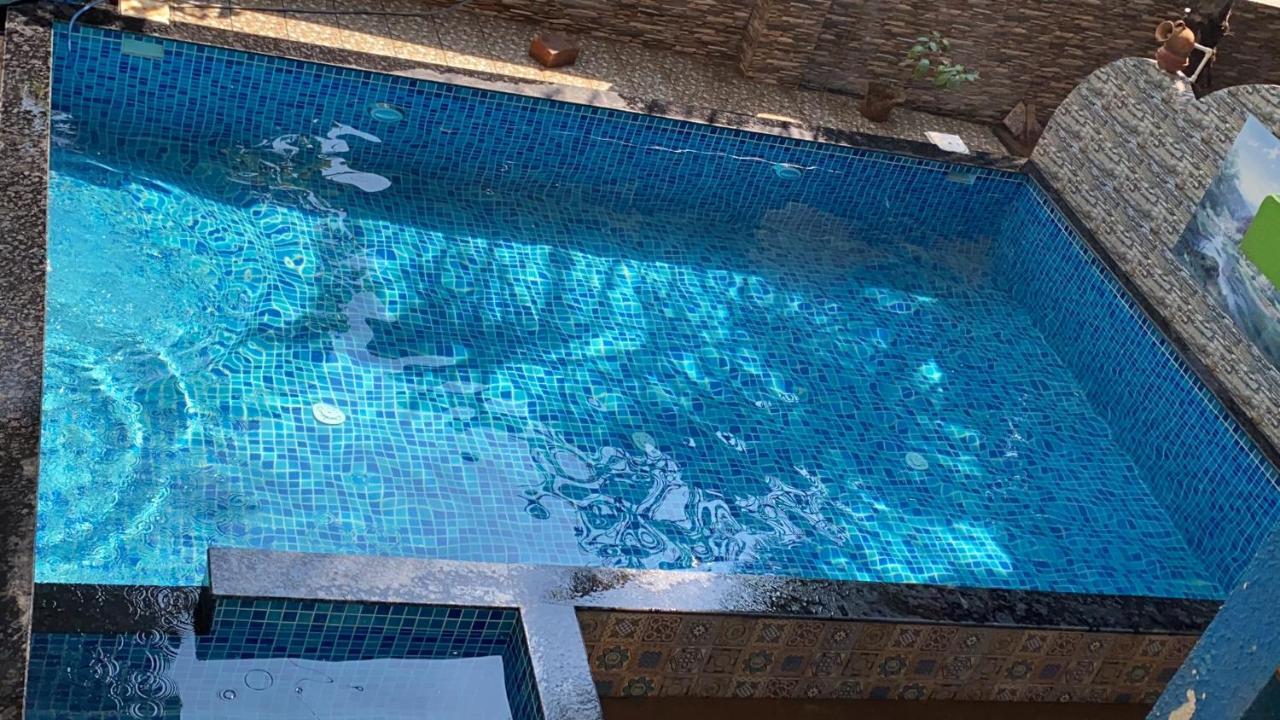 Calangute Beach Side Hotel Esterno foto